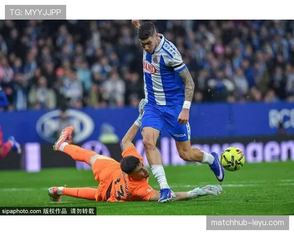 埃尔萨达尔主场表现稳健,西甲劲旅迎战新一轮胜利挑战 埃尔萨达尔主场表现稳健,西甲劲旅迎战新一轮胜利挑战