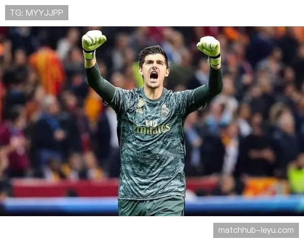 库尔图瓦神勇发挥助球队欧冠决赛再创辉煌