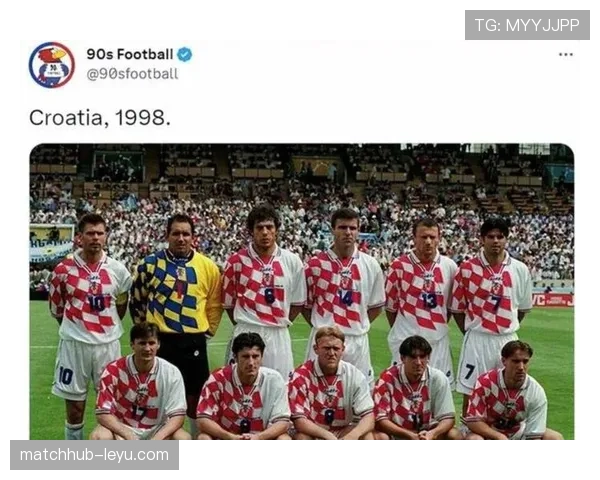 足球巨星再添殊荣，状态火热有望引领球队未来赛场表现